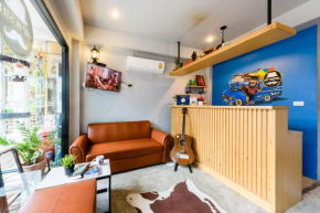 Отель Hip Hostel - SHA Plus  Патонг